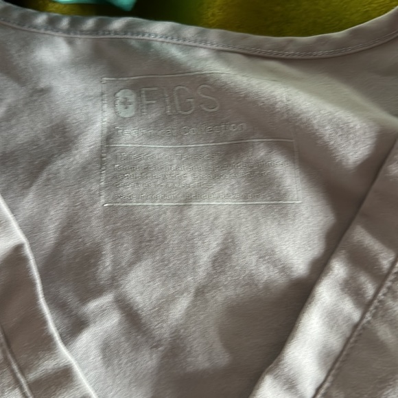 Figs top women - Picture 2 of 4